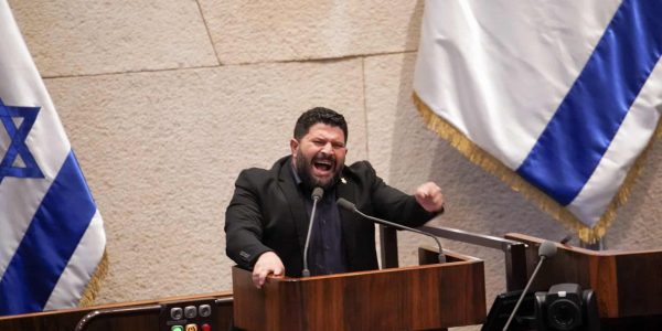 ח"כ אלמוג כהן במליאת הכנסת. צילום: דני שם טוב/דוברות הכנסת