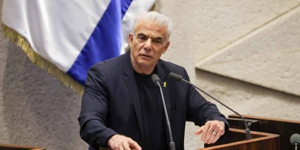 יאיר לפיד במליאה. צילום: דני שם טוב/דוברות הכנסת