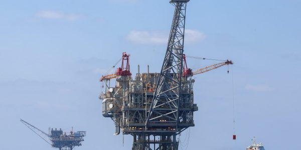 אסדת קידוח מול חופי ישראל | צילום: פלאש 90