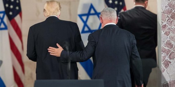 טרמפ ונתניהו צילום: יונתן סינדל / Flash90