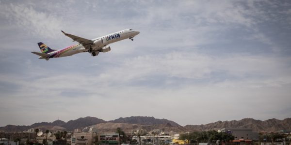 מטוס ממריא. צילום: Hadas Parush/Flash90