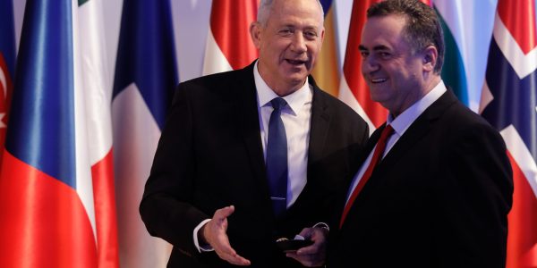 בני גנץ וישראל כץ צילום של אוליבייה פיטוסי/Flash90