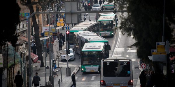 תחבורה ציבורית בירושלים | צילום: יונתן סינדל / פלאש90