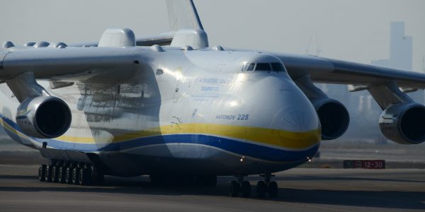 מטוס תובלה בנתב"ג | צילום:  Tomer Neuberg/Flash90