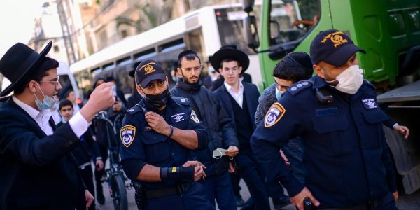 שוטרים בבני ברק צילום פלאש 90