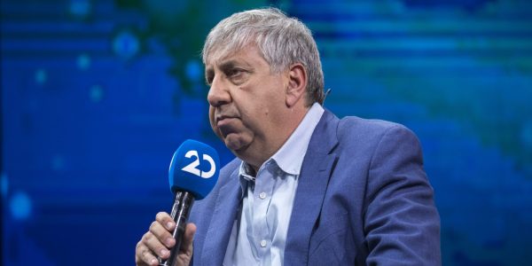 הפרשן הפוליטי יעקב ברדוגו | צילום:  Olivier Fitoussi/Flash90