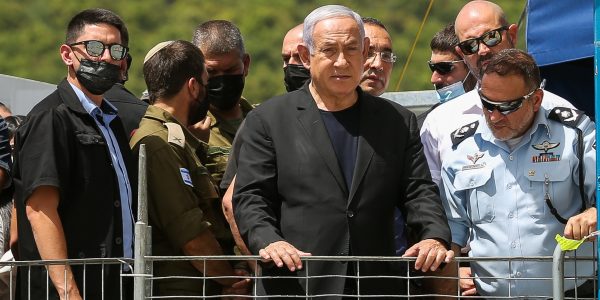 רה"מ לשעבר נתניהו לאחר האסון בהר מירון | צילום: פלאש 90