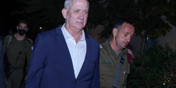 גנץ והרמטכ"ל הלוי. צילום: דוד כהן/פלאש 90