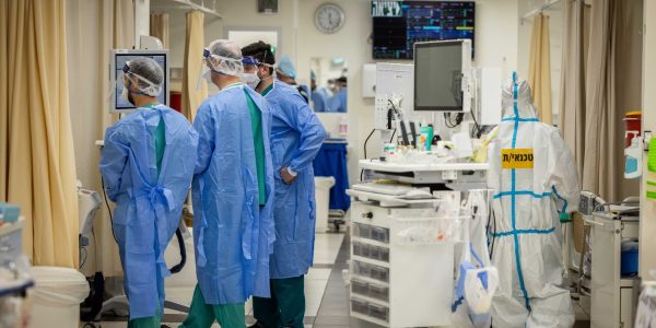 בית חולים  (למצולמים אין קשר לכתבה) // צילום: יונתן סינדל/פלאש 90