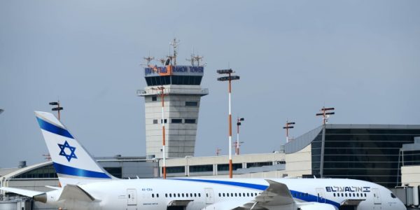 מטוס בנתב"ג. צילום: Tomer Neuberg/Flash90