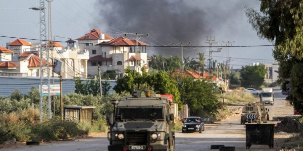 כוחות צה"ל פועלים בכפר הסמוך לג'נין// צילום: נאסר אישתיה/ פלאש 90