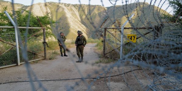 חיילים מפטרלים בגבול עם ירדן. צילום: מיכאל גלעדי/פלאש 90