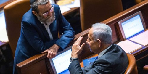 נתניהו וגפני. צילום: אוליביה פיטוסי/פלאש 90