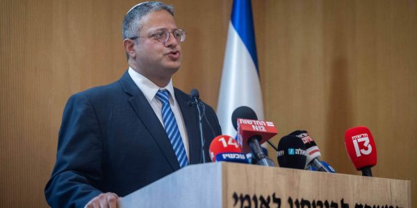 השר בן גביר במסיבת עיתונאים במשרד לביטחון לאומי. צילום: יונתן זינדל/פלאש 90