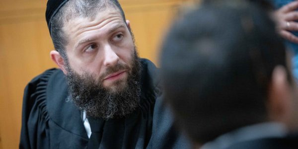 עו"ד פנחס גורט מהייעוץ המשפטי לכנסת - צילום: יונתן סינדל פלאש 90