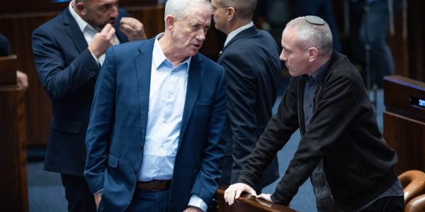 טרופר וגנץ במליאת הכנסת. צילום: יונתן זינדל/פלאש 90