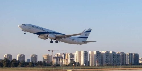 מטוס אל-על ממריא מנתב"ג. צילום: יוסי אלוני/פלאש 90
