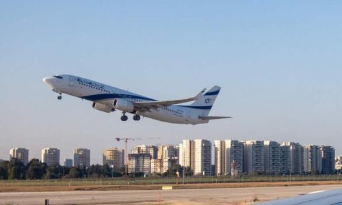 מטוס אל-על ממריא מנתב"ג. צילום: יוסי אלוני/פלאש 90