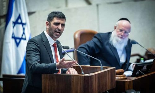 השר קרעי במליאת הכנסת. צילום: יונתן זינדל/פלאש 90