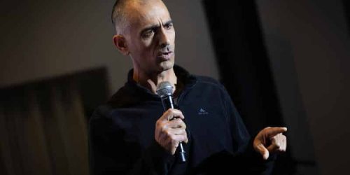 חזי נחמה צילום יונתן סינדל פלאש 90