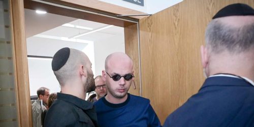 אלי פלדשטיין בבית המשפט. צילום: אבשלום ששוני/פלאש 90