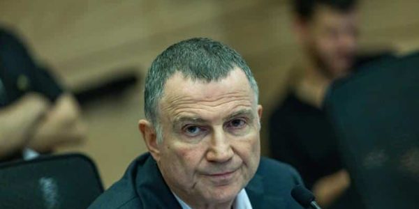 מזויף. יולי אדלשטיין. צילום: יונתן זינדל פלאש 90