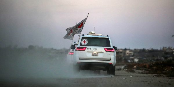 רכב הצלב האדום בו נסע החייל החטוף עידן אלכסנדר. צילום: עלי חסן/פלאש 90