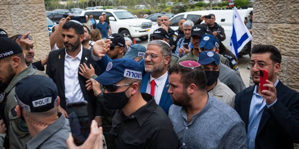 השר בן גביר מגיע לבית המשפט  צילום: יונתן סינדל/פלאש 90