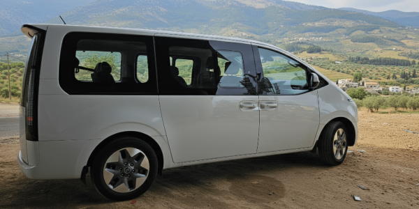 יונדאי סטאריה