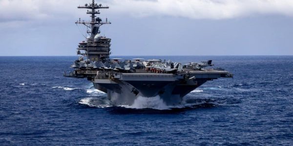 נושאת המטוסים ג'ורג' בוש. צילום: סנטקום