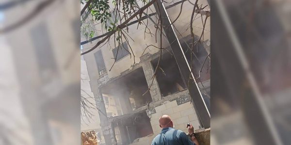 זירת התקיפה בביירות. צילום: רשתות ערביות