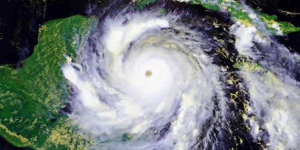 סופת ציקלון-תמונת לווין (ויקיפדיה)