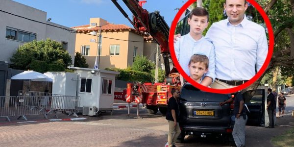 האבטחה סביב בנט ומשפחתו בביתו שברעננה
