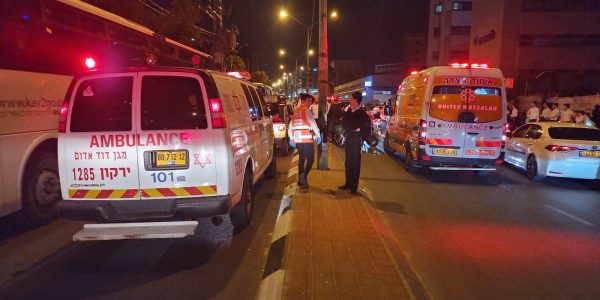 זירת הפיגוע בבני ברק // צילום: אלי ברנשטיין