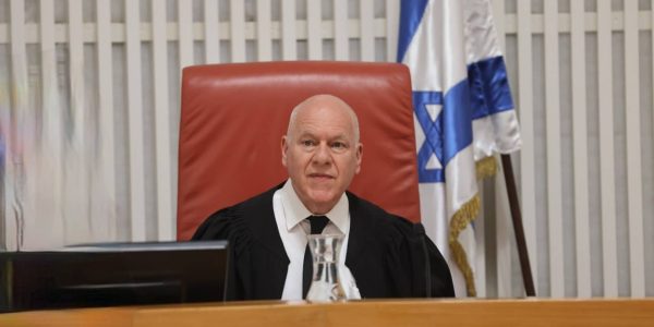 השופט עוזי פוגלמן/ צילום: יונתן סינדל/FLASH90
