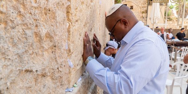 שר החוץ של זמביה  צילום: הקרן למורשת הכותל