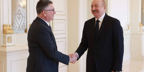 סער והנשיא אלייב   צילום: שלו מן