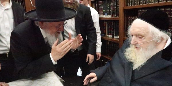 הגר"י זעפראני  והרב משה שטרנבוך