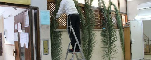 אווירת חג השבועות בבני ברק // צילום דוד קשת