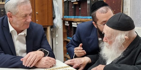 בני גנץ. הגר"ח קנייבסקי