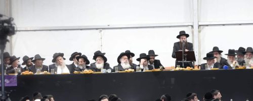 מסיבת חנוכה בישיבת מיר// צילום: באדיבות המצלם