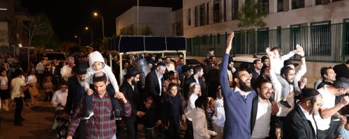 הכנסת ספר תורה בחריש. הקהילה התימנית בחריש. צילום: יעקב כהן