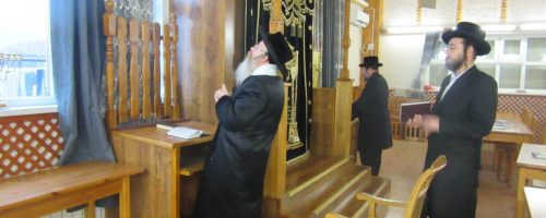 האדמו"ר מקרעטשניף - קרית גת במסע למזרח אירופה