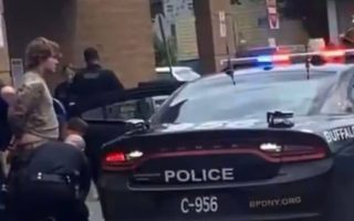 החשוד בביצוע הטבח בבאפלו נעצר על ידי שוטרי משטרת ניו יורק