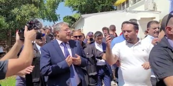 יו"ר עוצמה יהודית, ח"כ איתמר בן גביר, מגיע לתיכון בליך ברמת גן