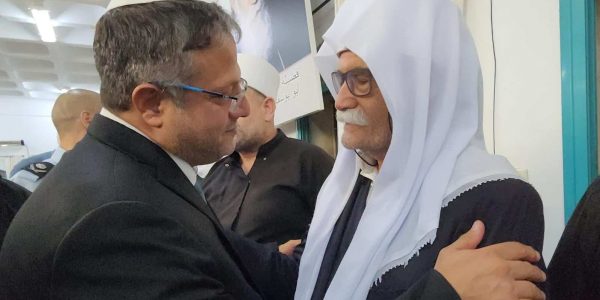 השר בן גביר בניחום אבלים. צילום: דוברות