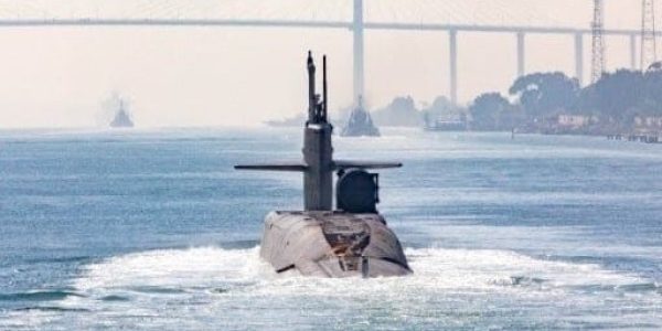 צוללת אוהיו של ארצות הברית מגיעה למזרח התיכון