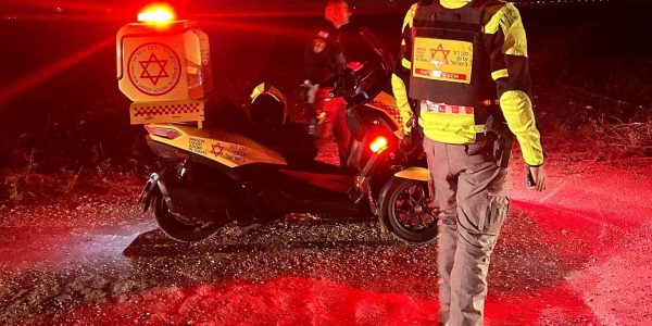 האזור בו נמצאה גופת העובד הזר  צילום: מד"א