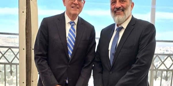 דרעי עם השגריר היוצא