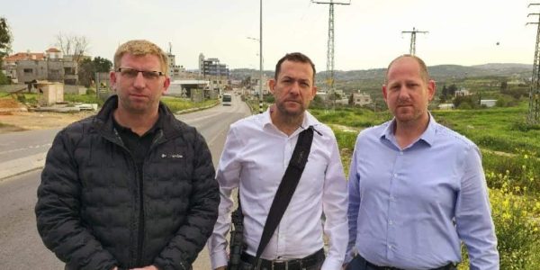 עוזאל ותיק, יוסי דגן ויהונתן קוזניץ  צילום: רועי חדי